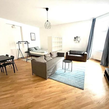 Brand New & Spacious Apartment In The City Centre Wien Ngoại thất bức ảnh